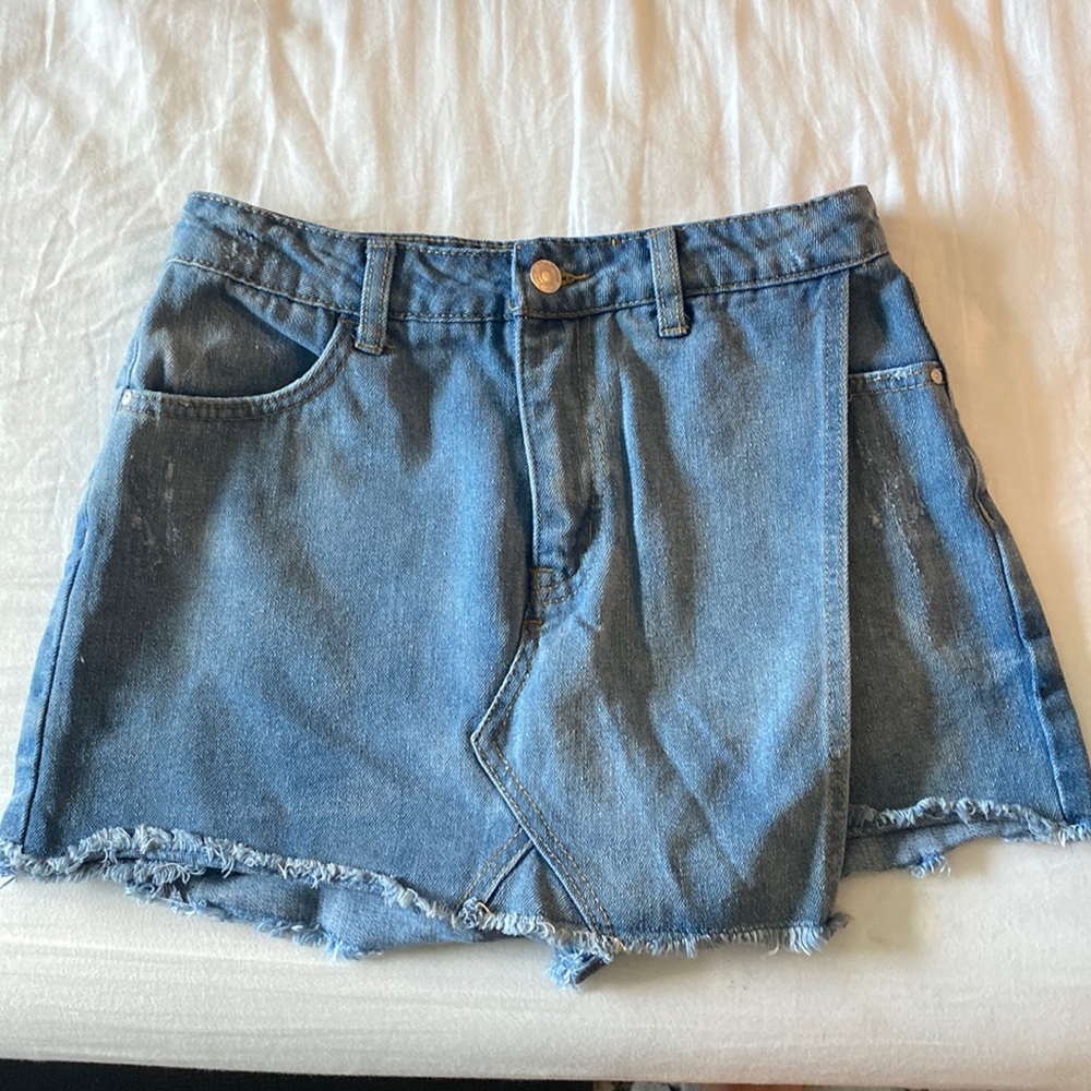 Jean skort
